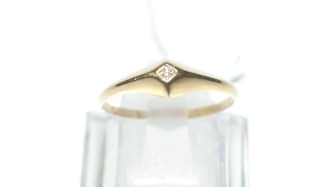 Gold ring with Diamonds 14 Carat