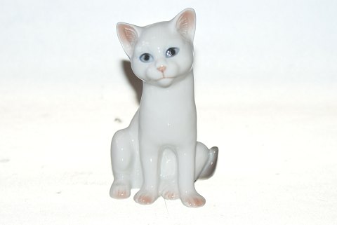 Royal Copenhagen figurine, Killing (Cat)