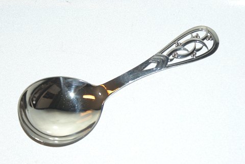 Serving spoon Silver 1937
Handmade silver
Length 16.8 cm.