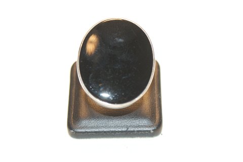 Finger ring with Onyx, Sterling silver