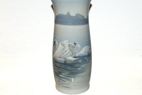 Bing og Grøndal Vase
Motiv af svaner
Dek 4508-110
SOLGT