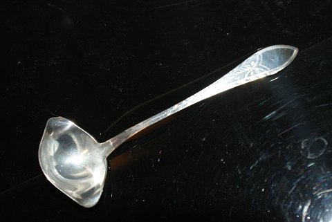 Cream spoon Empire Silver
year 1937
Length 12.5 cm.