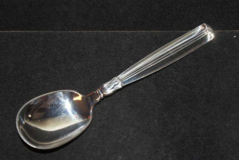 Compost spoon Lotus Silver
W & S Sørensen
Length 15 cm.