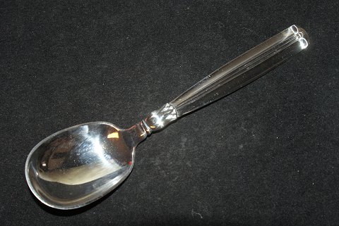 Jam spoon Lotus Silver
W & S Sørensen
Length 13.5 cm.
