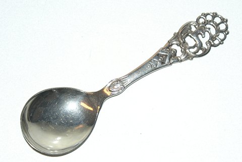 Marmeladeske Sølv
Stemplet 830S
Længde 14,7 cm.