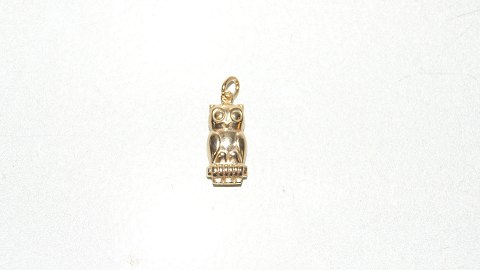 Elegant pendant / charms Owl in 14 carat gold