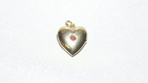 Elegant pendant / charms Heart Medajlion in 14 carat gold