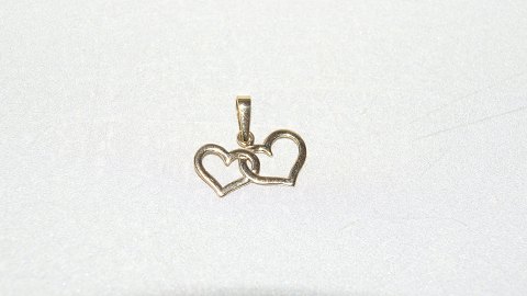 Elegant Double heart pendant 8 carat gold