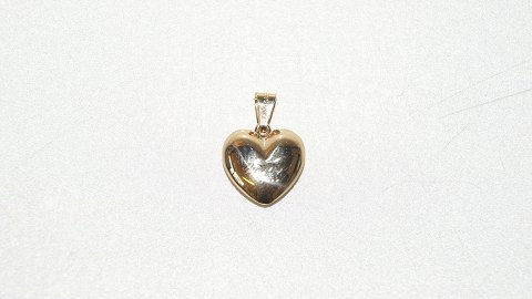 Elegant Heart Pendant 14 Carat Gold