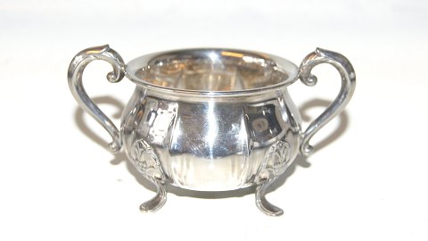 Cream jug and sugar bowl in silver