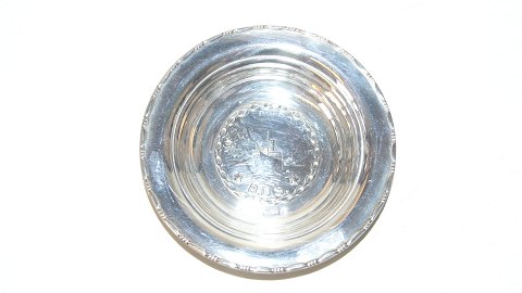 Elegant envelope ashtray in Silver