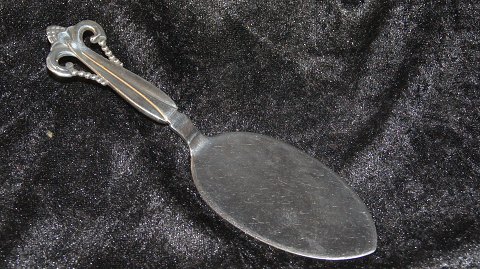 Cake spatula Silver
Length 17 cm