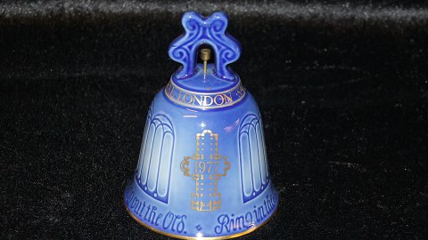 #Christmas bell from Bing & Grondahl Year # 1977
Chaint Pauls Cathedral, London
Dek nr 9677
Height 12.5 cm
Nice and well maintained condition