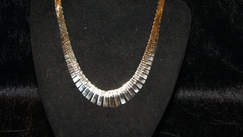 Elegant Brick Necklace With course 7 RK 14 carat Gold
Length 46 cm