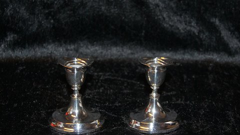 Elegant Candlesticks in Silver
Stamped Sv.T Svend Toxsværd
Height 8.3 cm