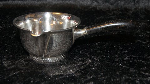 Buttercup Silver
Stamped: Three Towers S.J. from 1937-1973 S.A.J. Jacobsen
From 1946 year
Height 5 cm.
Length 16.5 cm.