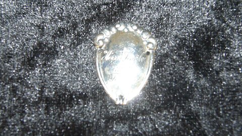 Emblem In Silver with engraving on
Length 3 cm
Width 2.2cm
Nice condition