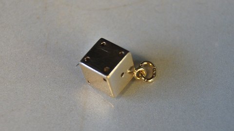 Elegant # Pendant in #Cube 14 carat Gold