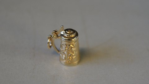 Elegant Pendant in Gold Jug 14 carat Gold