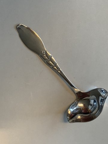 Sauce Box Silver
Length 18.2 cm approx
Produced in 1926