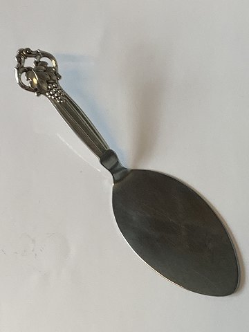 Cake shovel in Silver
Motif Grape Vine
Length 18.3 cm.