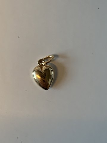 Heart pendant 14 carat Gold
Stamped 585
Height 15.73 mm