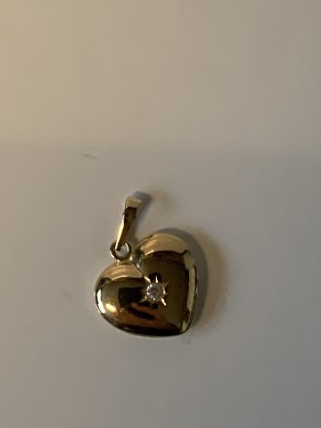Heart Pendant 14 carat Gold
Stamped 585
Height 21.01 mm approx
Width 14.60 mm