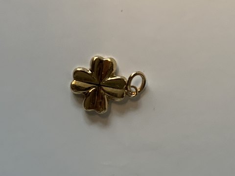 Four-leaf clover in 14 carat gold
Stamped 585
Measures 20.90 mm approx
Thickness 2.27 mm