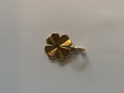 Four-leaf clover in 14 carat gold
Stamped 585
Measures 18.09 mm