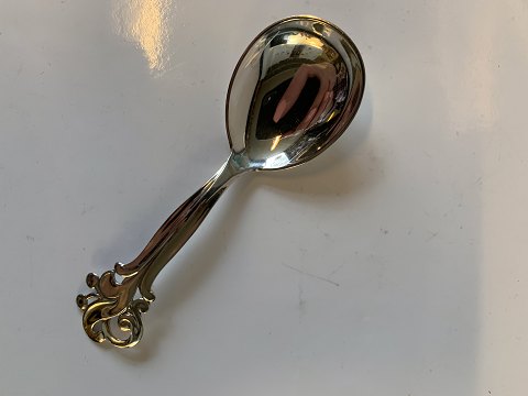 Sugar spoon in silver
Stamped Year. 1937
Length approx. 11.4 cm