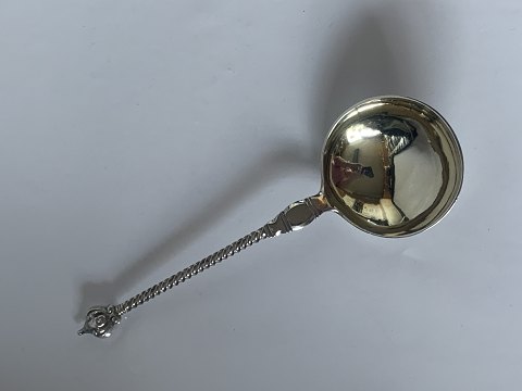 Potato spoon in Silver
Stamped : 3 towers
Length 18.5 cm