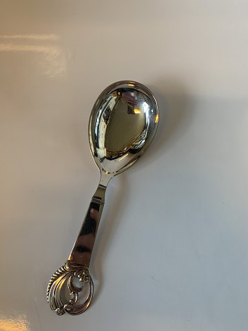 Potato spoon in Silver
Length 20.2 cm