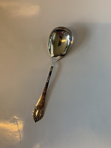 Serving spoon / Vegetable spoon in Silver
Length about 18 cm
Stamped in 1956