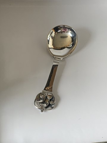 Serving spoon in Silver
Length approx. 23.1 cm
Stamped in 1939 Johannes Siggaard