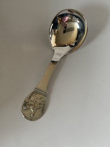 Serving spoon / Compote spoon in Silver
Length approx. 16.4 cm
Stamped in 1938 Johannes Siggaard