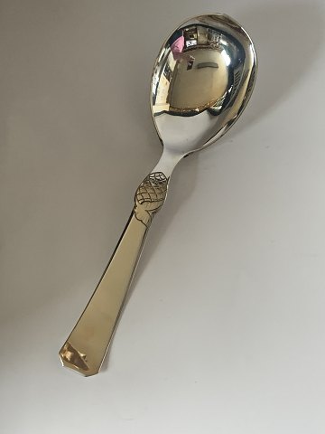 Serving spoon in Silver
Length approx. 26.3 cm
Stamped year 1936 Johannes Siggaard