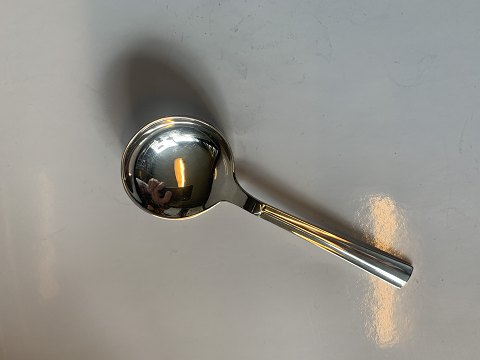 Sugar spoon / Marmalade spoon in Silver
Length approx. 11.8 cm
Stamped in 1957