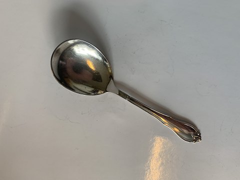 Marmalade / Sugar spoon in silver
Length approx. 12.7 cm
Stamped Sterling Denmark 925s