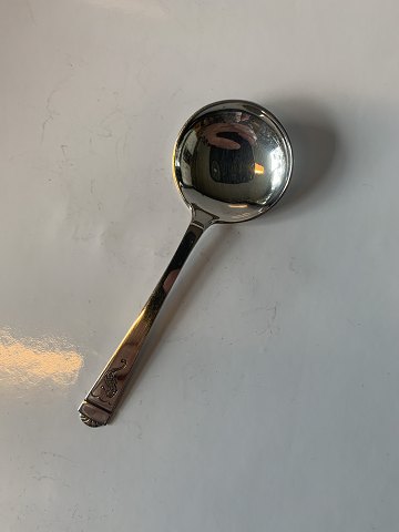 Marmelade / Sukkerske i sølv
Længde ca 12,4 cm
Stemplet C.F.H. 
3. tårne 
Produceret År. 1932