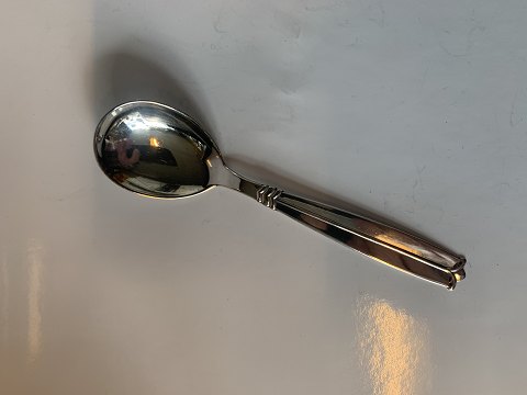 Compote spoon / Marmalade spoon in silver
Length approx. 13.6 cm
Stamped 925S GB