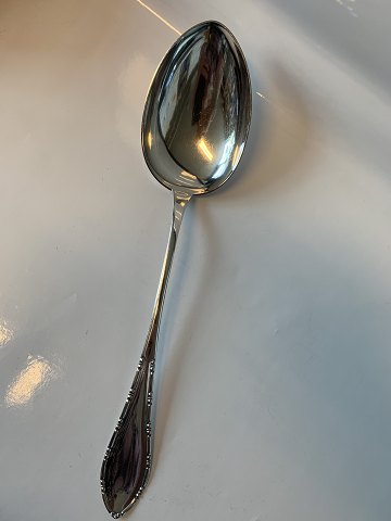 Potage spoon New Perle Series 5900, (Perlekant Cohr) Danish silver cutlery
Fredericia silver
Length 37.8 cm.