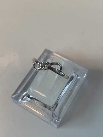 Damering Sølv med Swarovski krystal
stemplet 925S 
Størrelse 57