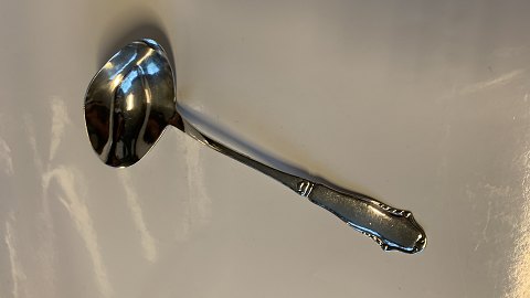 Sauce spoon in Silver
Length 17.9 cm.
Stamped 3 Towers
