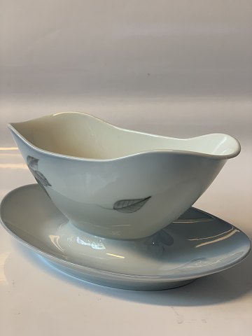 Bing & Grøndahl Løvfald Porcelæn 
Saucekande
Længde 17,5 cm ca