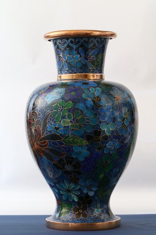 Beautiful Cloisonné vase with cobalt blue painting.