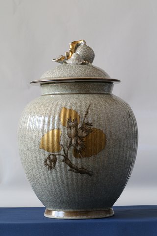 Lid vase from Royal Copenhagen, with cracks. Dec. No. 235-2781