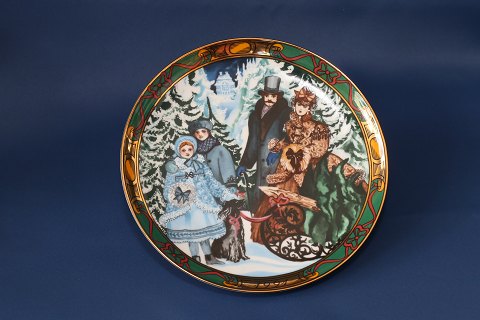Smuk juleplatte "Juletræet hentes", fra Royal Copenhagen, 1. sortering.