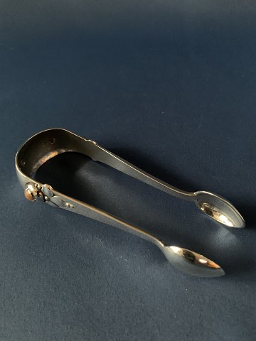 Sugar tongs in 3-tower silver, with inlaid amber and beautiful ornamentation.