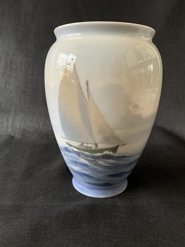Vase from Bing & Grøndahl, with boat at open sea, 2nd variety, deck no. 2623-365