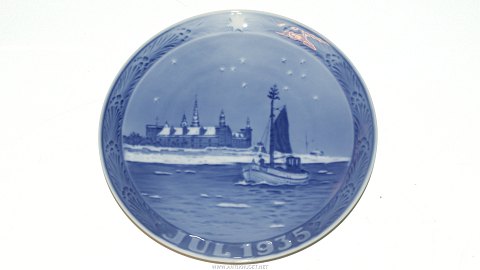 Royal Copenhagen Christmas Plate 1935 Fishing boat south of Kronborg Castle